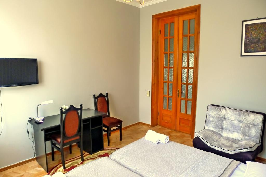 Georgian House Hotel Tbiliszi Szoba fotó